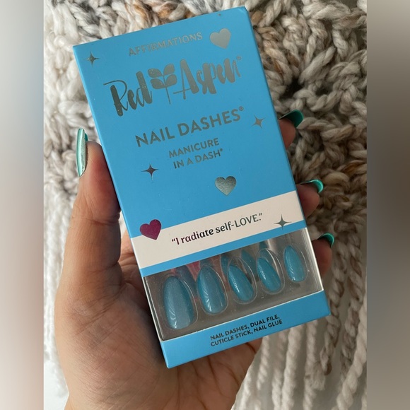 Red Aspen Nail Dashes in Martha Marie is Loved Almond Press Ons - Picture 1 of 3